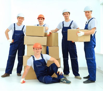 Removal truck hire service for moves in Cricklewood